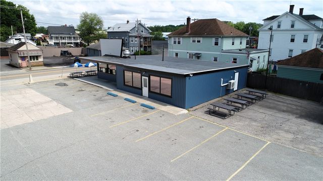 923 Main Street, West Warwick, RI 02893