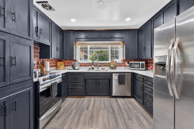 6238 Westbrook Dr, Citrus Heights, CA 95621