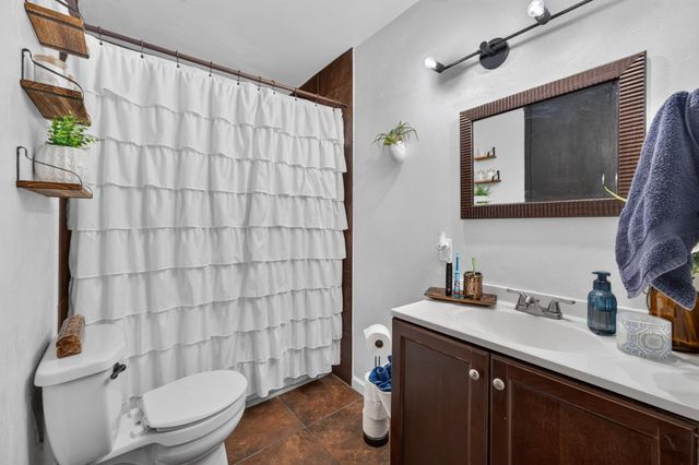 6238 Westbrook Dr, Citrus Heights, CA 95621