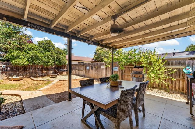6238 Westbrook Dr, Citrus Heights, CA 95621
