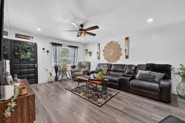 6238 Westbrook Dr, Citrus Heights, CA 95621