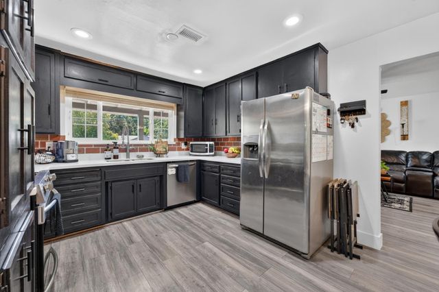 6238 Westbrook Dr, Citrus Heights, CA 95621