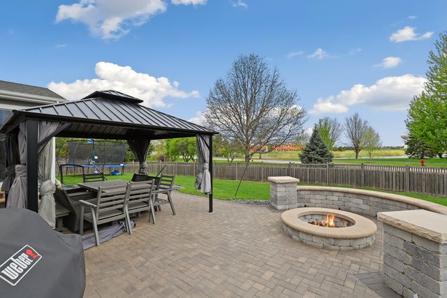 26910 Summergrove Drive, Plainfield, IL 60585