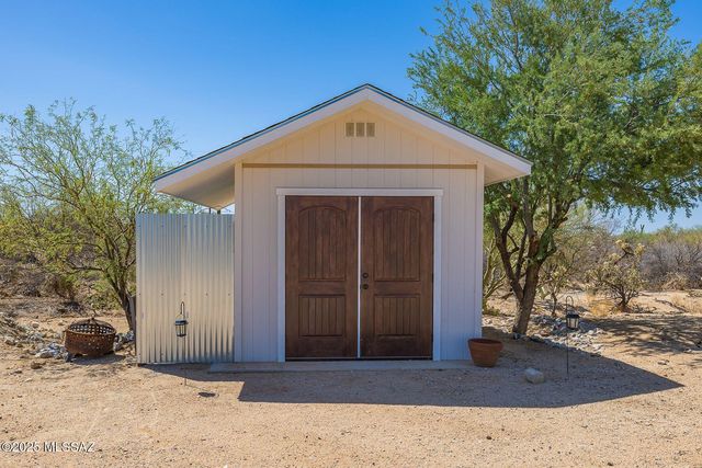 3855 W Potvin Lane, Tucson, AZ 85742