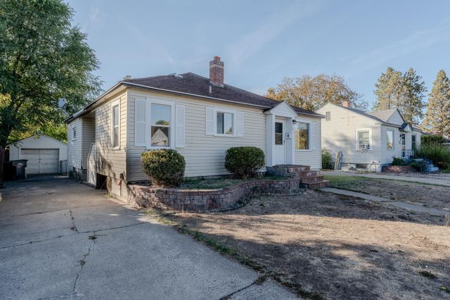 5917 N Lincoln St, Spokane, WA 99205