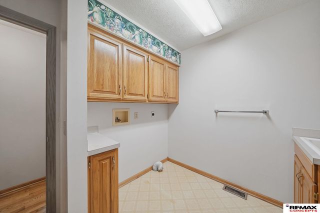 7644 Baldwin Avenue, Lincoln, NE 68507
