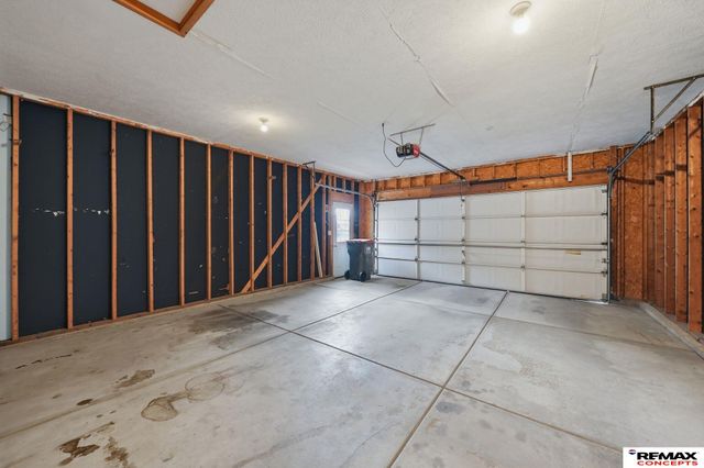7644 Baldwin Avenue, Lincoln, NE 68507