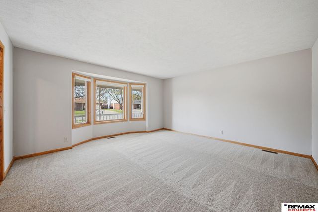 7644 Baldwin Avenue, Lincoln, NE 68507