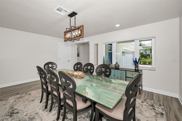 1620 SEA BREEZE DRIVE, Tarpon Springs, FL 34689