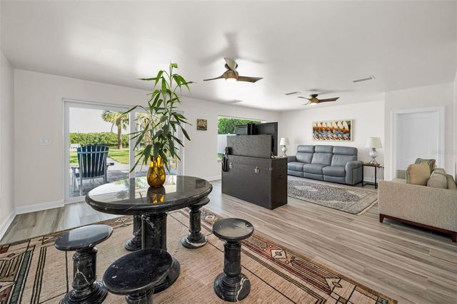 1620 SEA BREEZE DRIVE, Tarpon Springs, FL 34689