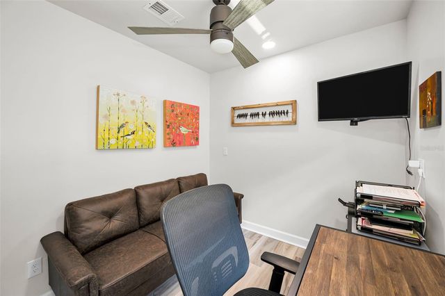 1620 SEA BREEZE DRIVE, Tarpon Springs, FL 34689