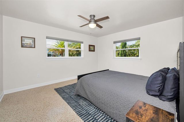 1620 SEA BREEZE DRIVE, Tarpon Springs, FL 34689
