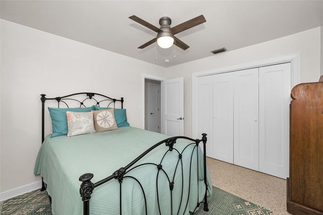 1620 SEA BREEZE DRIVE, Tarpon Springs, FL 34689