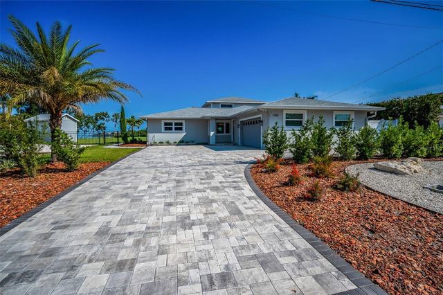 1620 SEA BREEZE DRIVE, Tarpon Springs, FL 34689