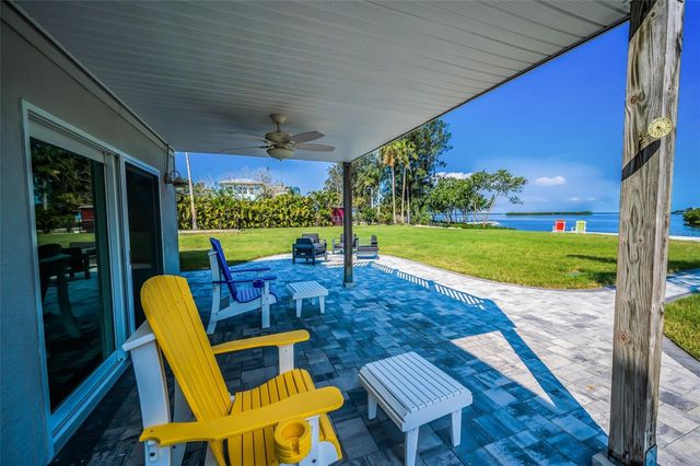 1620 SEA BREEZE DRIVE, Tarpon Springs, FL 34689