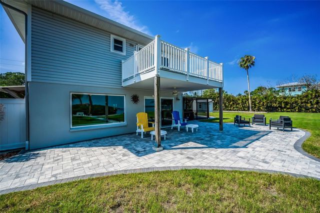 1620 SEA BREEZE DRIVE, Tarpon Springs, FL 34689