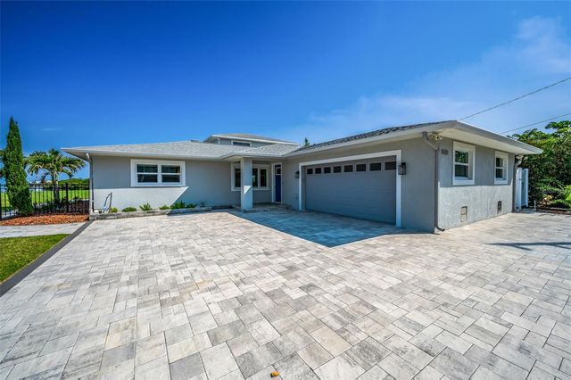 1620 SEA BREEZE DRIVE, Tarpon Springs, FL 34689