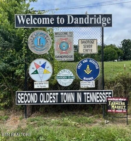 3860 Collier Loop, Dandridge, TN 37725