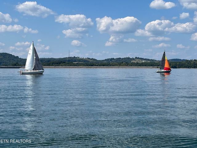 3860 Collier Loop, Dandridge, TN 37725