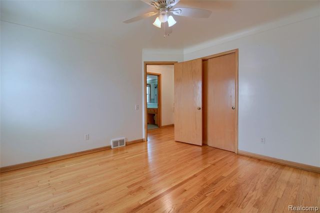 17084 Stricker Avenue, Eastpointe, MI 48021