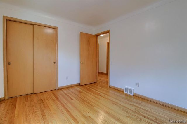 17084 Stricker Avenue, Eastpointe, MI 48021