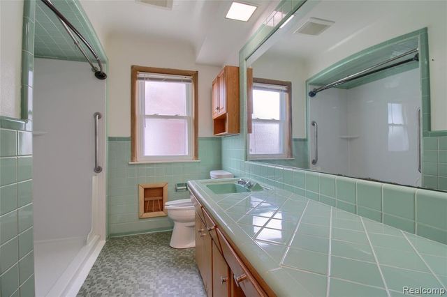 17084 Stricker Avenue, Eastpointe, MI 48021