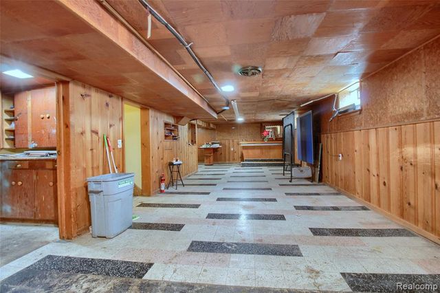 17084 Stricker Avenue, Eastpointe, MI 48021