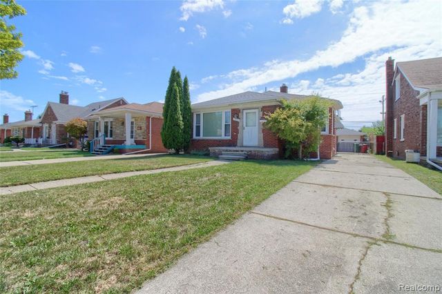 17084 Stricker Avenue, Eastpointe, MI 48021