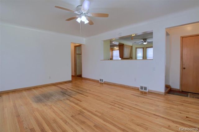 17084 Stricker Avenue, Eastpointe, MI 48021