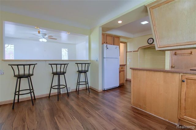 17084 Stricker Avenue, Eastpointe, MI 48021
