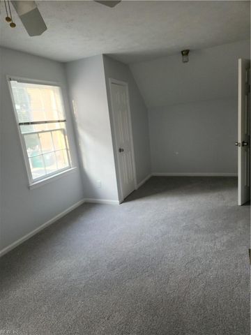 40 Glascow WAY, Hampton, VA 23669