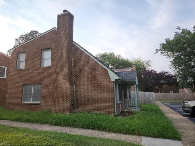 40 Glascow WAY, Hampton, VA 23669