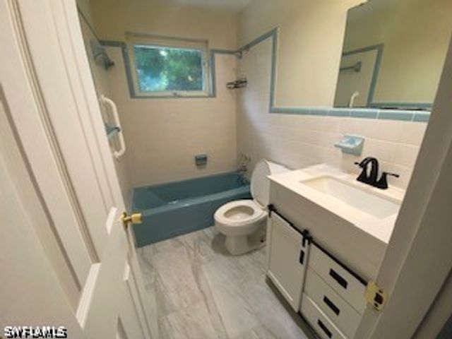 27677 Okeana ST 6, Bonita Springs, FL 34134