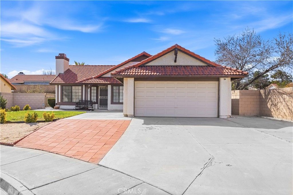 Image 1 of property listing at 3006 Via Primero, Palmdale, CA 93550