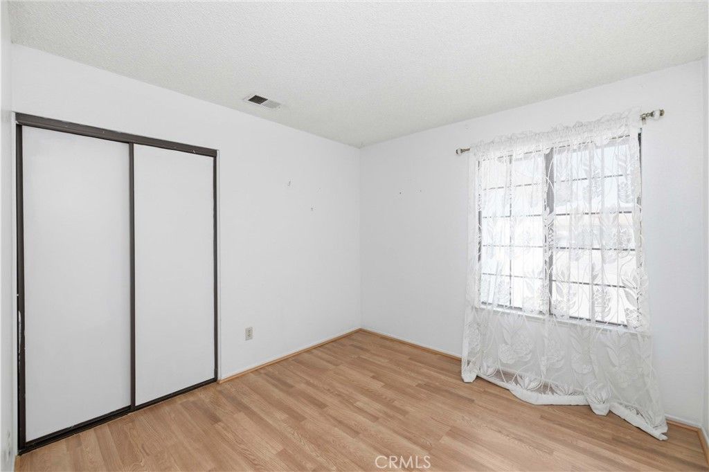 Image 13 of property listing at 3006 Via Primero, Palmdale, CA 93550