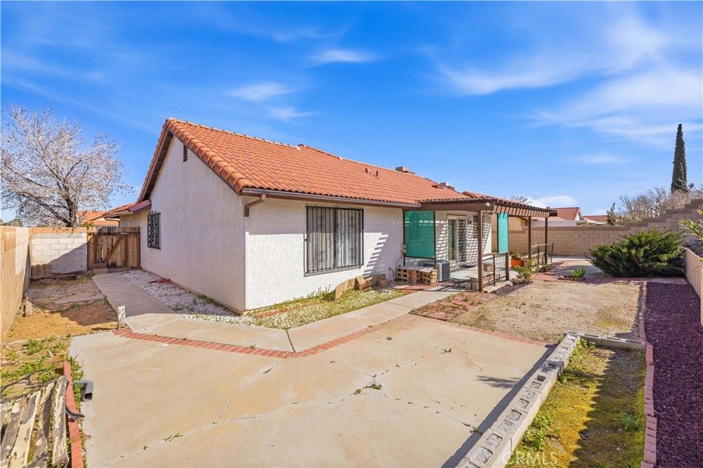 Image 23 of property listing at 3006 Via Primero, Palmdale, CA 93550
