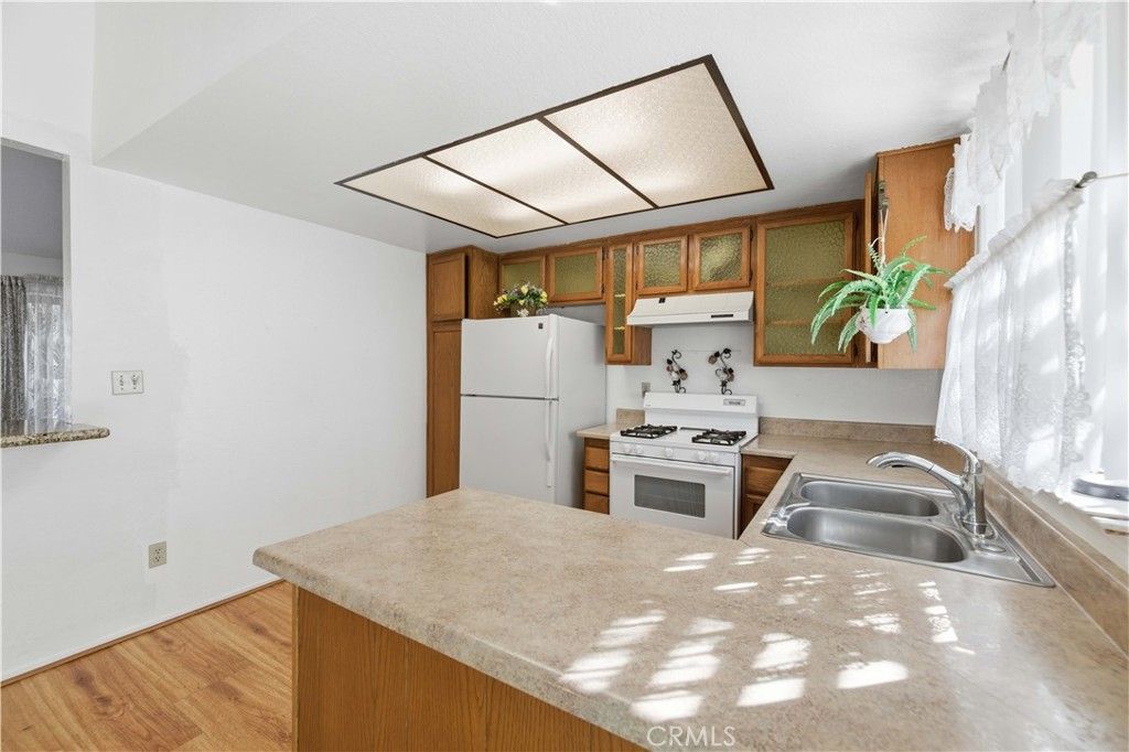 Image 9 of property listing at 3006 Via Primero, Palmdale, CA 93550