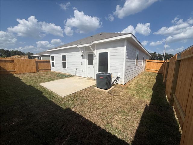 15881 Berry Hill Drive, Conroe, TX 77303
