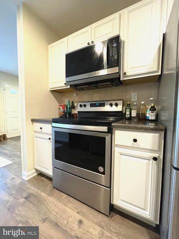 103 ROBERTS LN, Marlton, NJ 08053