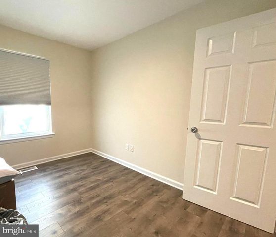 103 ROBERTS LN, Marlton, NJ 08053