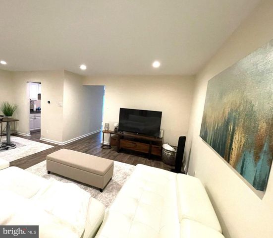 103 ROBERTS LN, Marlton, NJ 08053