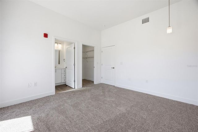 100 N DEWEY STREET, Eustis, FL 32726