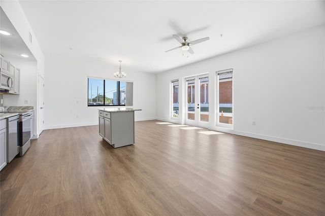 100 N DEWEY STREET, Eustis, FL 32726