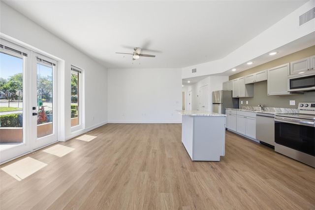100 N DEWEY STREET, Eustis, FL 32726
