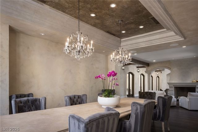 9017 Grove Crest Lane, Las Vegas, NV 89134