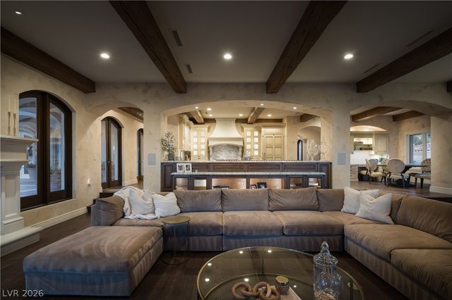 9017 Grove Crest Lane, Las Vegas, NV 89134