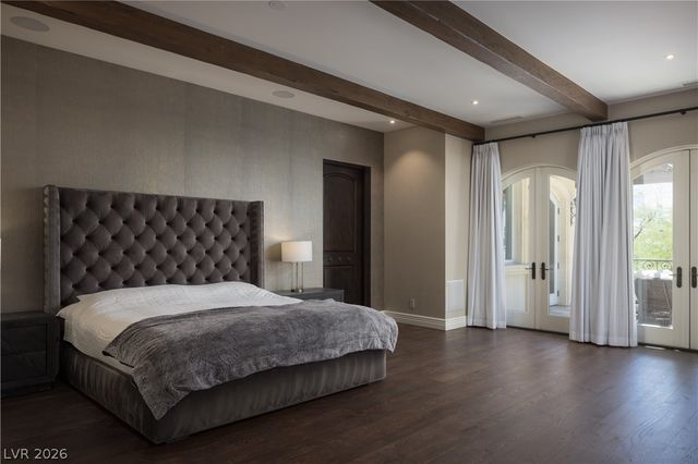 9017 Grove Crest Lane, Las Vegas, NV 89134