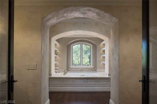 9017 Grove Crest Lane, Las Vegas, NV 89134