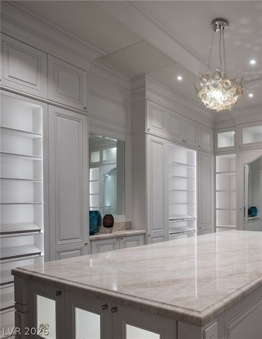 9017 Grove Crest Lane, Las Vegas, NV 89134