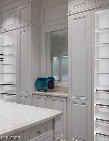 9017 Grove Crest Lane, Las Vegas, NV 89134